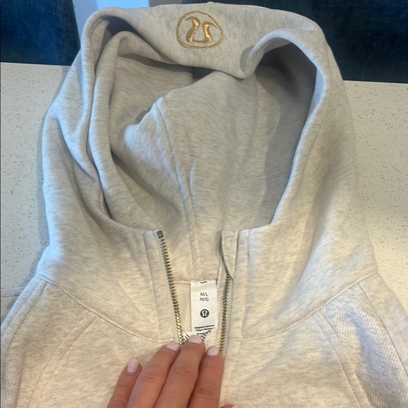 Lululemon scuba Hoodie with Gold Zipper - Picture 2 of 3